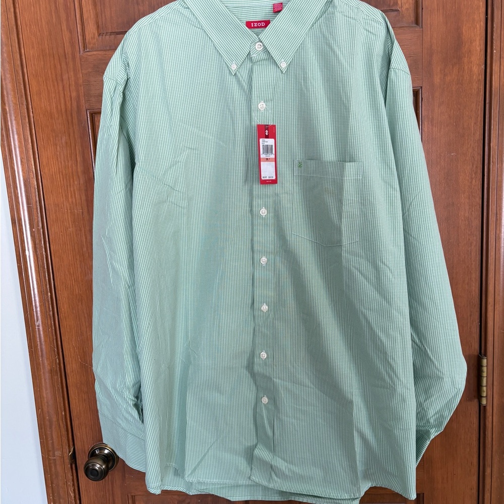 Izod Men's Casual Green Button Down Shirt